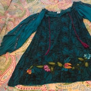 Beaded Slit Bell Sleeve Top